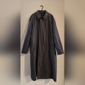 Ralph Lauren Men’s trench coat with removable liner size 42S